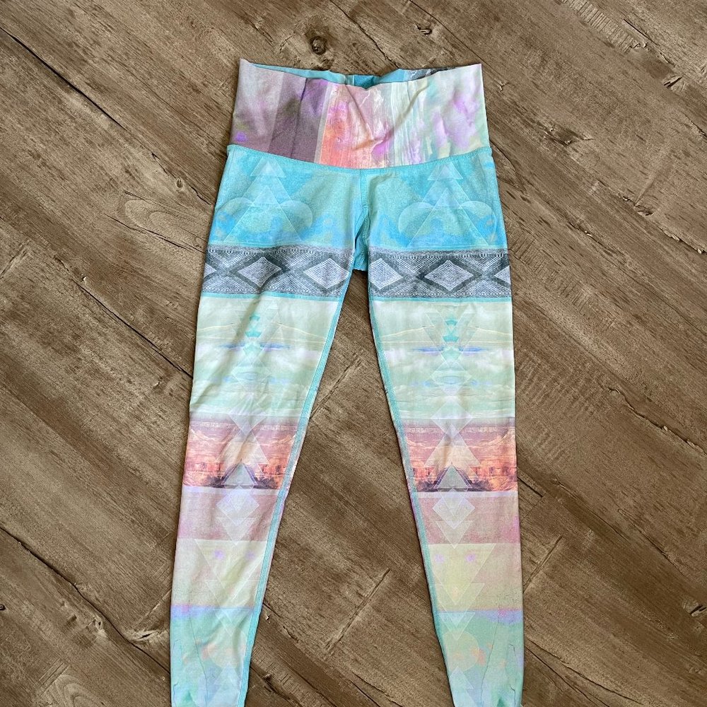 teeki leggings. Size small